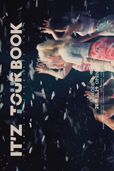 ITZY IT'z TOURBOOK (2019) 